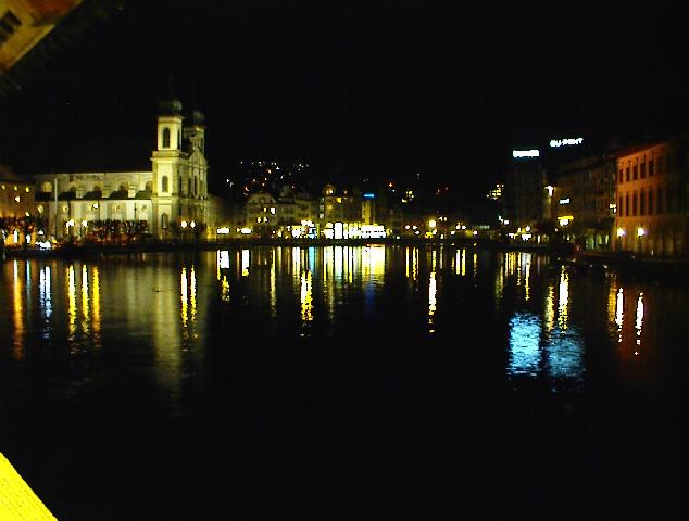 DSC00027.jpg, 35425 bytes, 10/03/01