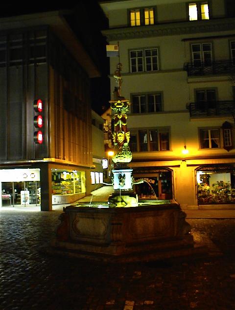 DSC00037.jpg, 46800 bytes, 10/03/01