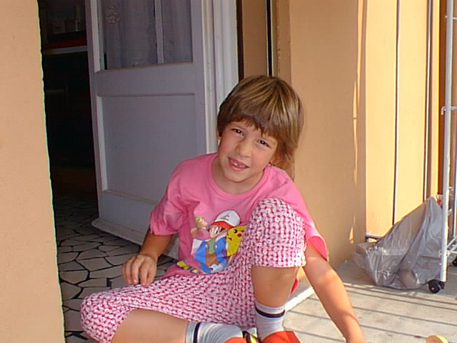 09240015.jpg, 56596 bytes, 25/09/00