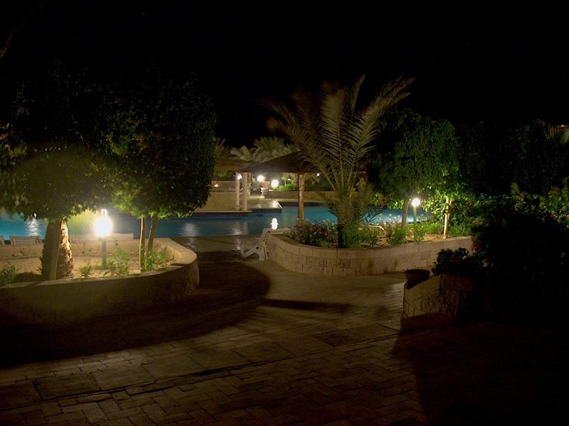 IM000357.JPG, 52195 bytes, 22/05/01