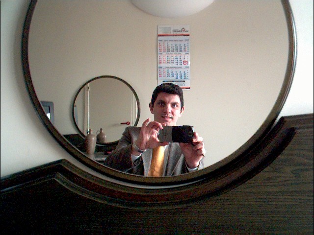 Autoritratto.JPG, 87799 bytes, 02/02/01