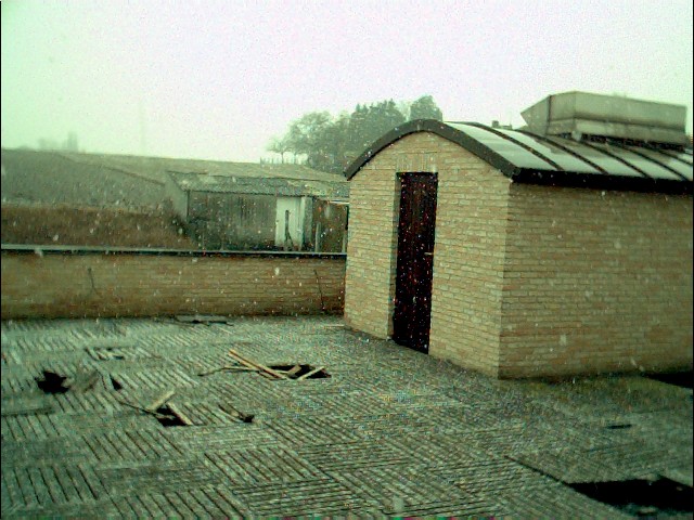 Nevica2.JPG, 112266 bytes, 02/02/01