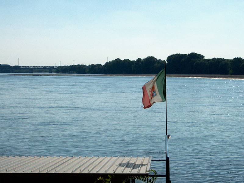 IM001036.JPG, 31/07/02, 54 kB