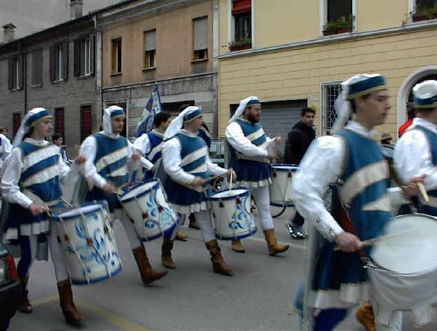 DSC00002.jpg, 56981 bytes, 04/03/01
